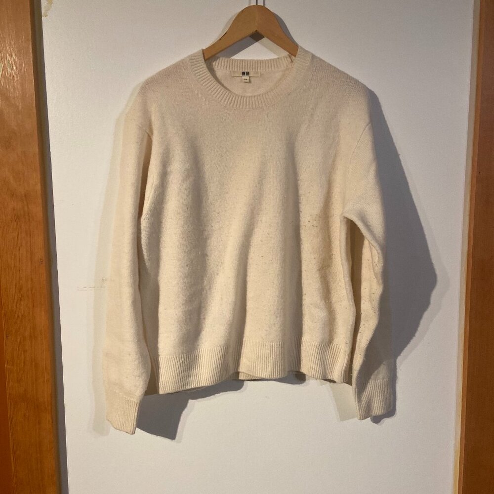 Uniqlo 100% Wool Crewneck Sweater